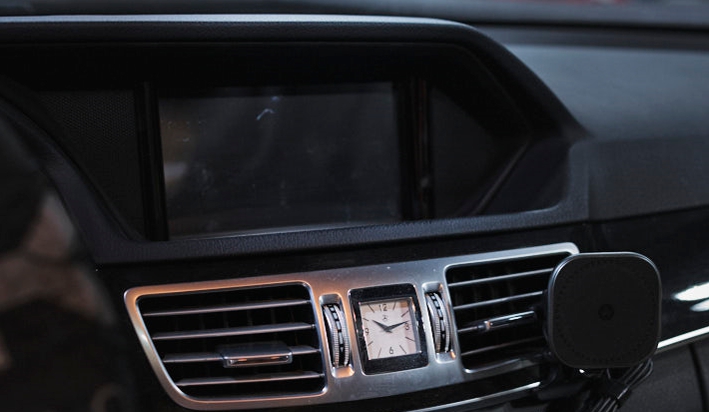 W212 NTG4500 R2 display blackout